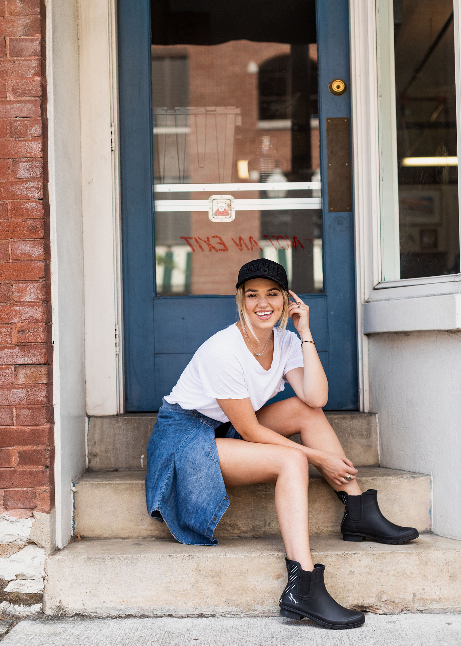 ROMA BOOTS Partners with Sadie Robertson for New Chelsea Boot